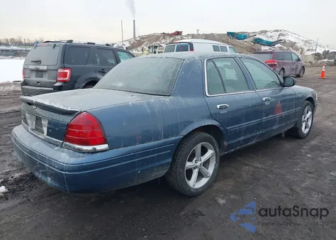 2008 Ford Crown Victoria Police/Police Interceptor z USA, uszkodzony, nr VIN 2FAHP71V38X125451